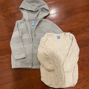 Bundle of 2 babyGap factory sweaters, size 3t